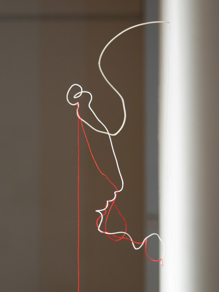 ANJA ASCHE - zum Licht No1, Detail. Wall installation. Object art. Foto: Radoi